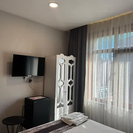 Guler Rooftop Istambul